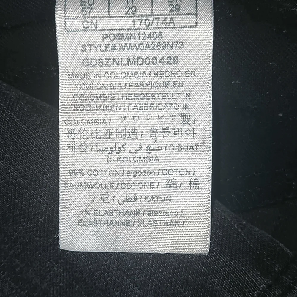 Guess Women's Black Jeans - Picture 2 of 7